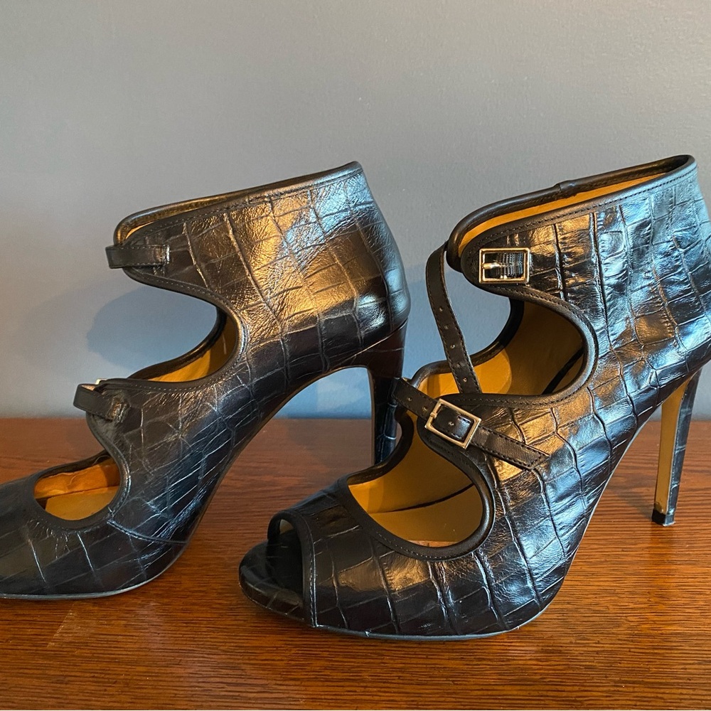 Ann Taylor Black Croc-Pattern Heels